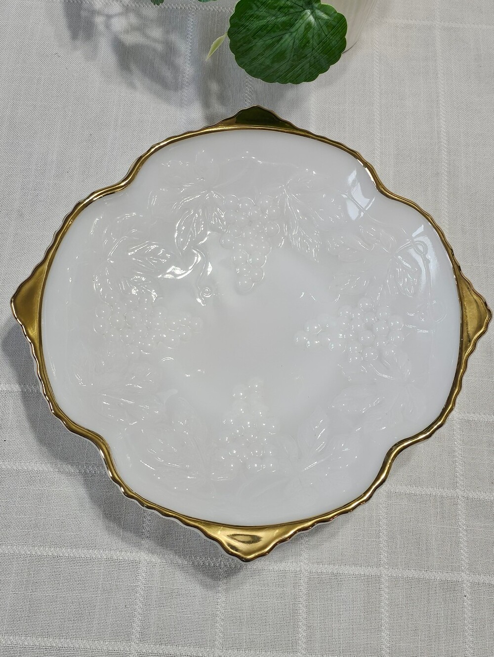 Vintage Anchor Hocking Milk Glass Footed Bowl